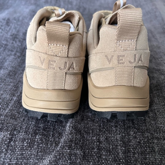 Veja Venturi Suede Sahara Sneakers NEW Sz 7 - Picture 6 of 11